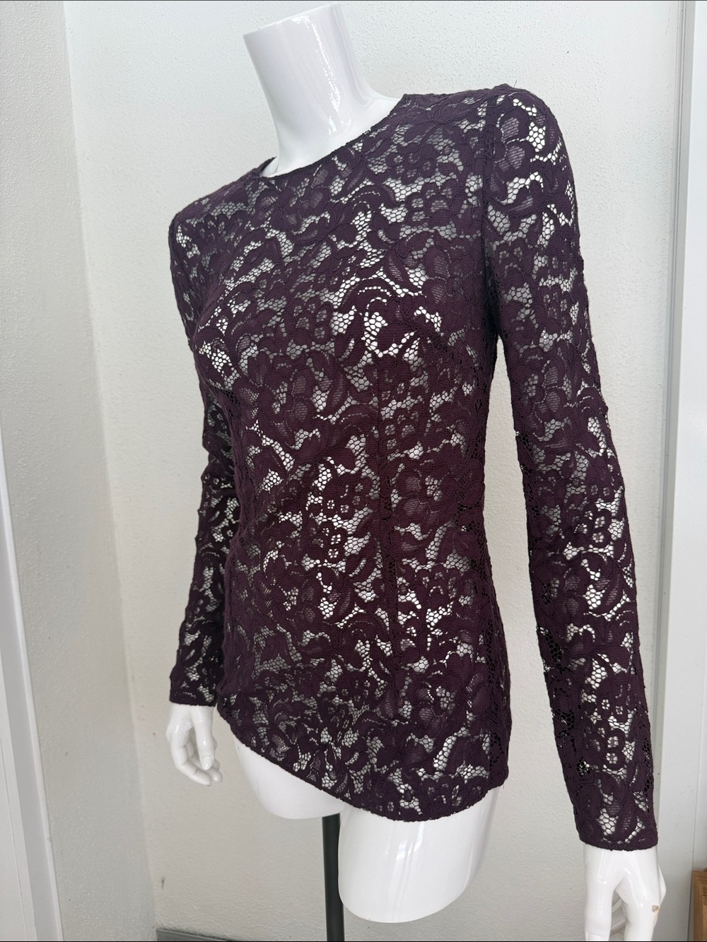 Dolce & Gabbana Sheer Purple Lace Long Sleeve Top Blouse - Italy IT 40 Flawless